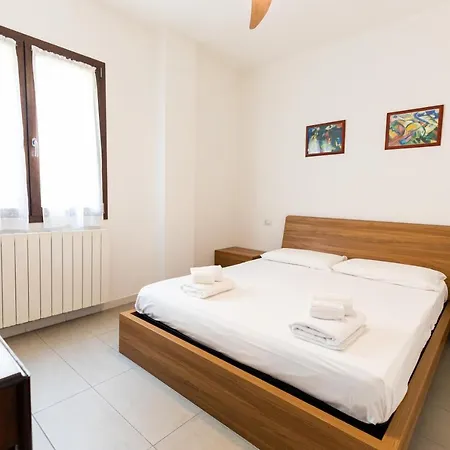 Guest house Theo's *