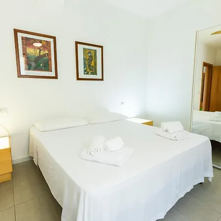 Theo's Guest house